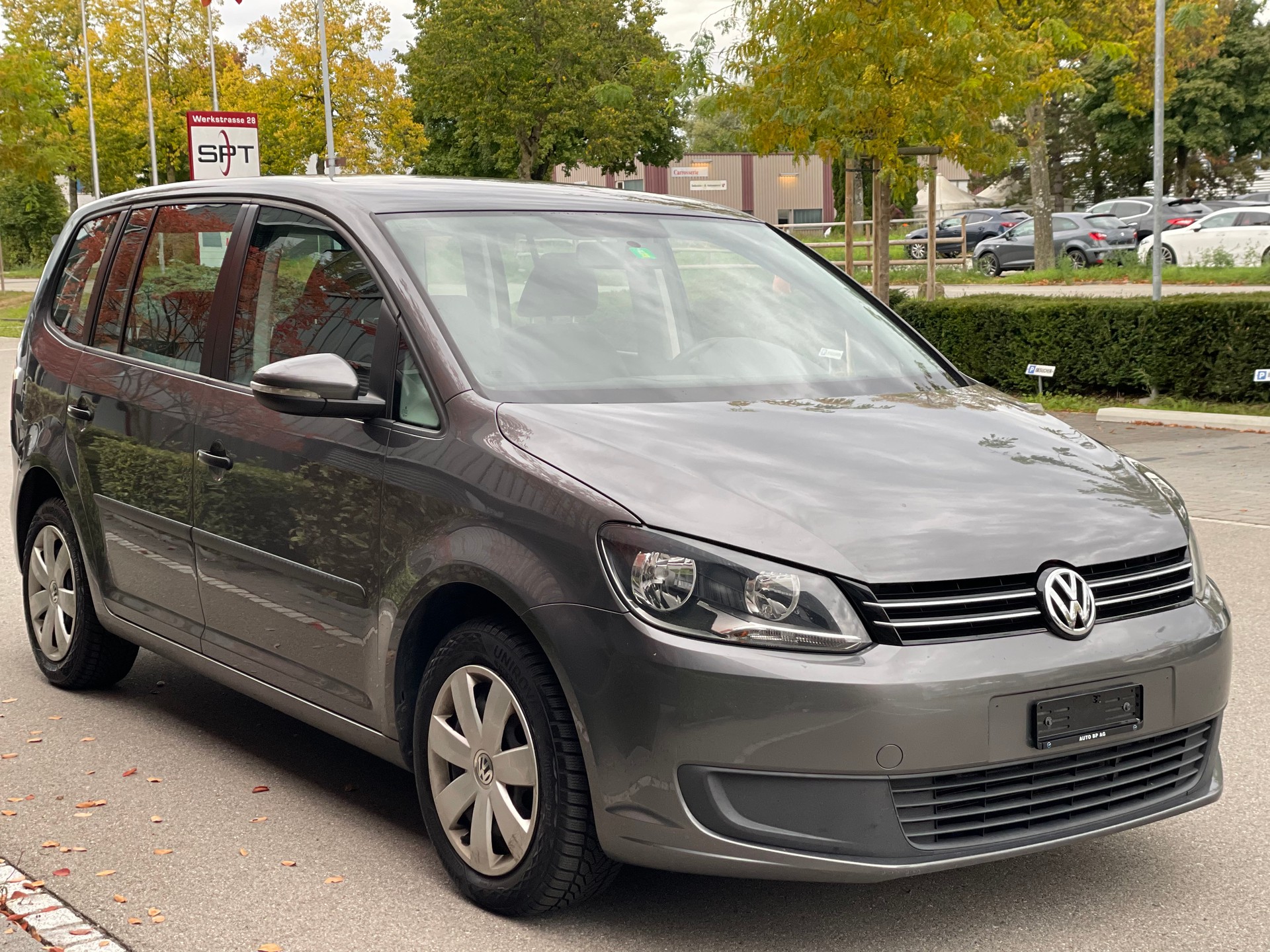 VW Touran 1.6 TDI Trendline-image-6