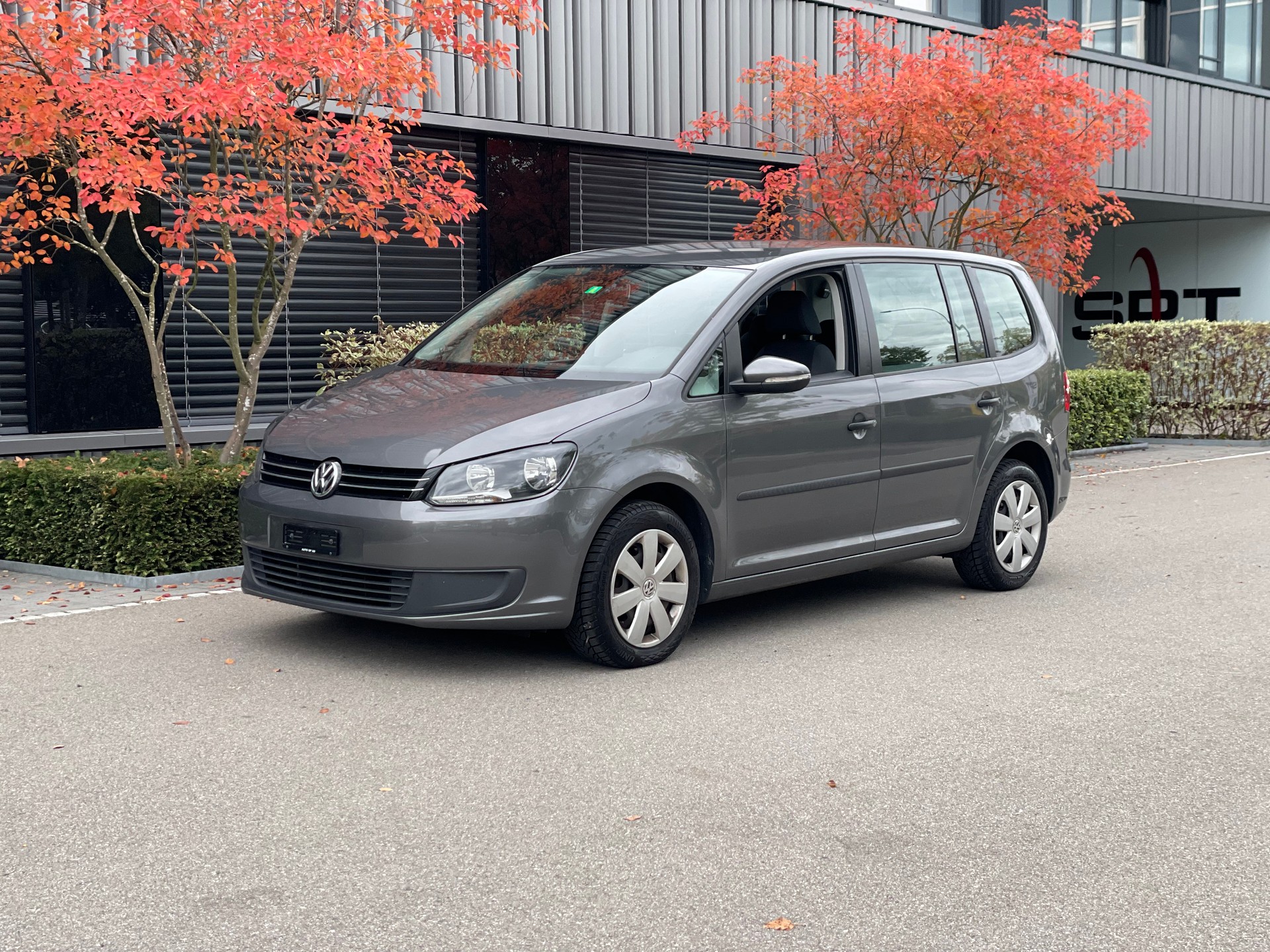 VW Touran 1.6 TDI Trendline-image-0