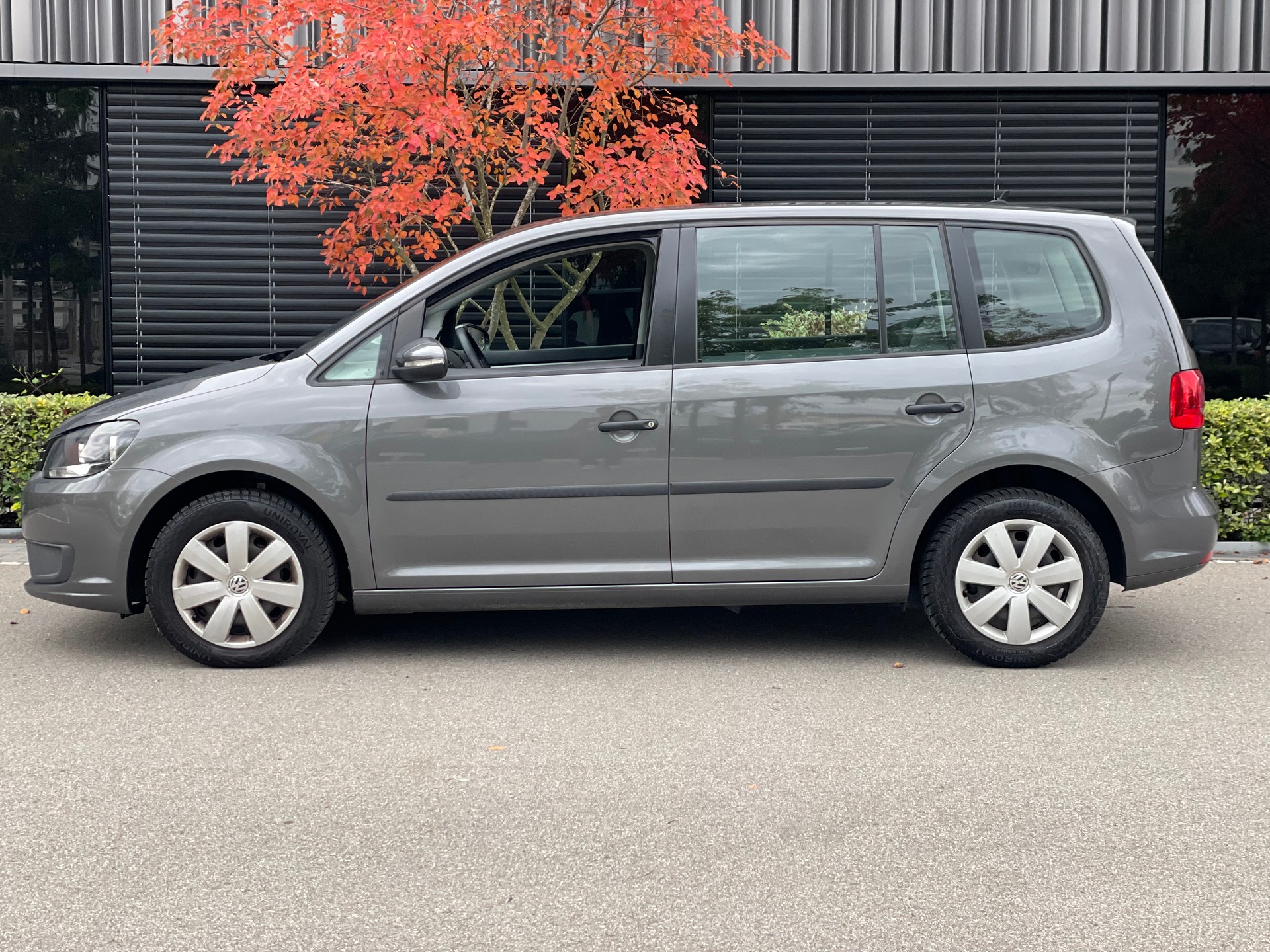 VW Touran 1.6 TDI Trendline-image-2
