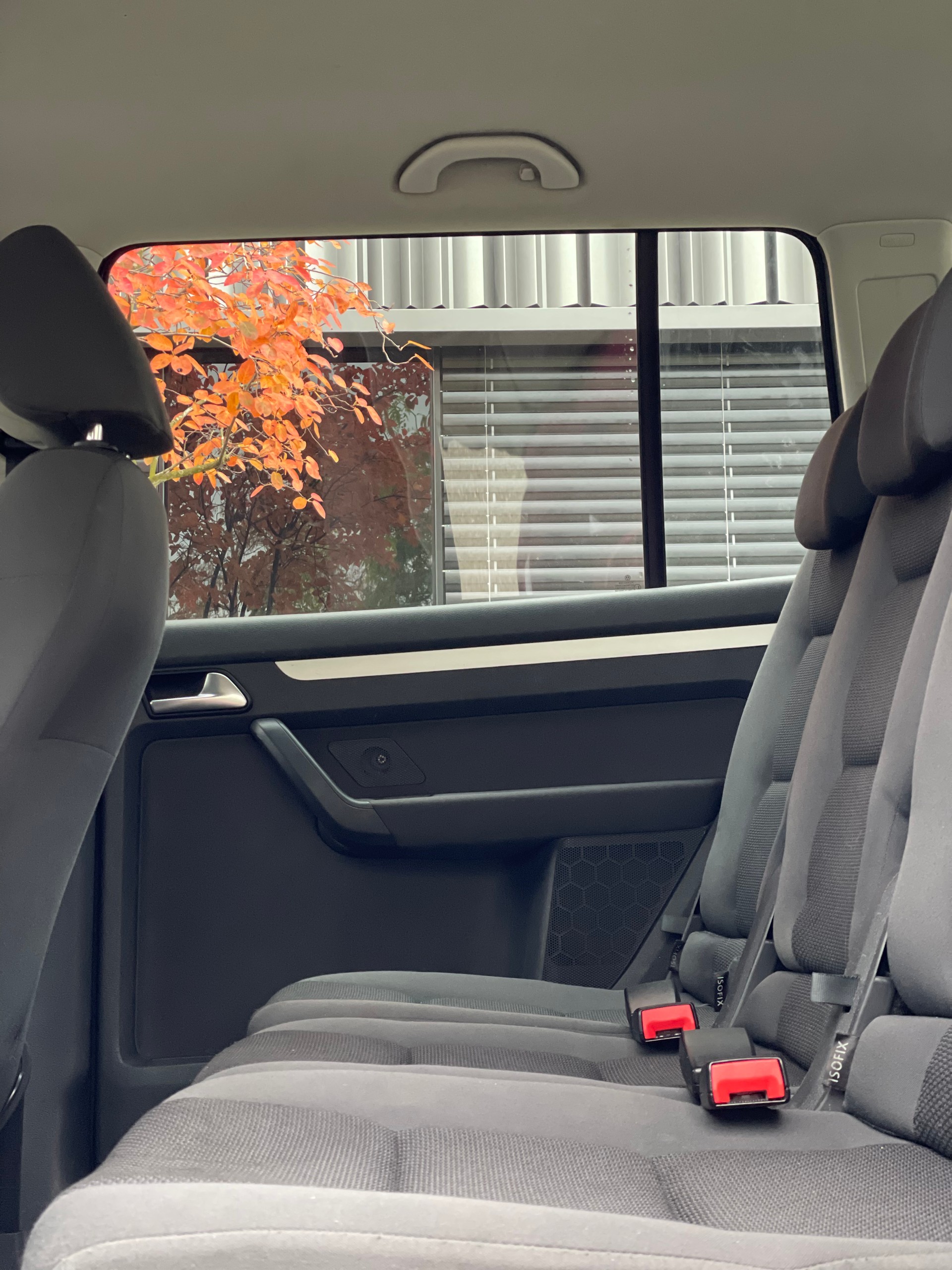 VW Touran 1.6 TDI Trendline-image-8
