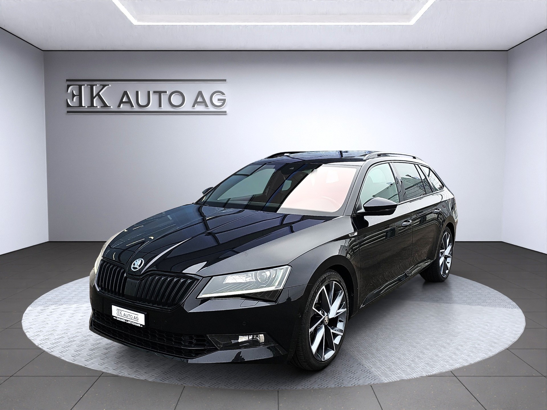 SKODA Superb Combi 2.0 TSI SportLine+ DSG 4x4