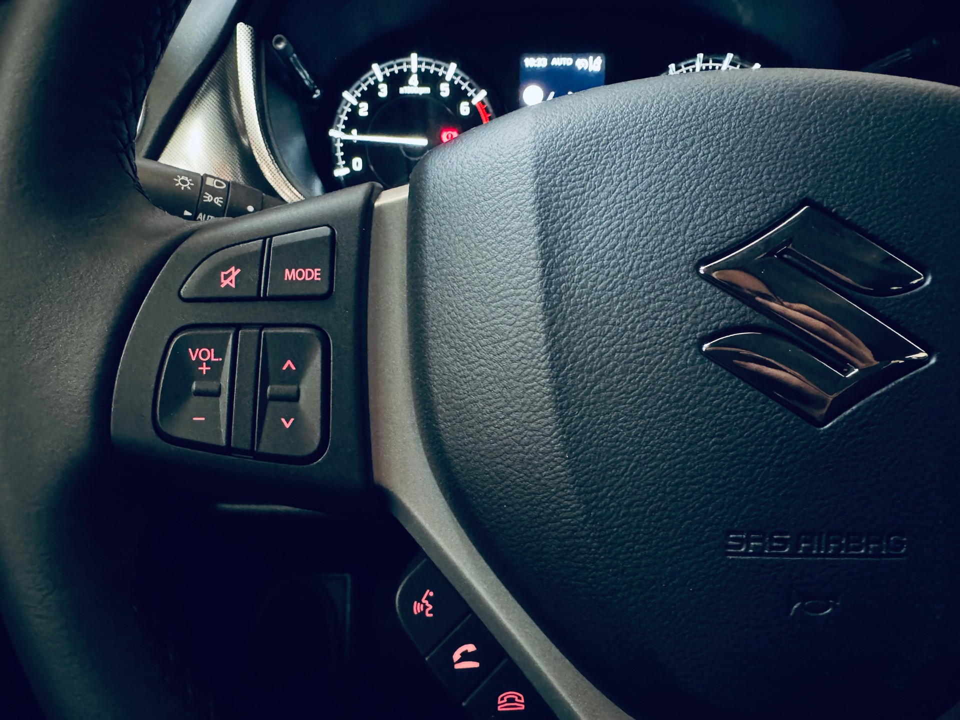 SUZUKI Vitara 1.4 Boosterjet Compact Top 4x4 Hybrid-image-20