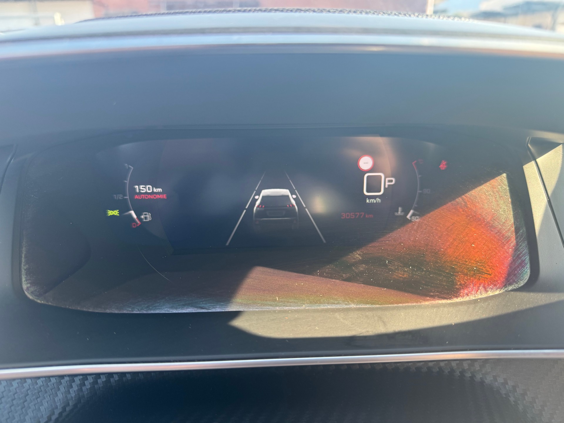 PEUGEOT 2008 1.2 PureTech Allure Pack EAT8-image-10