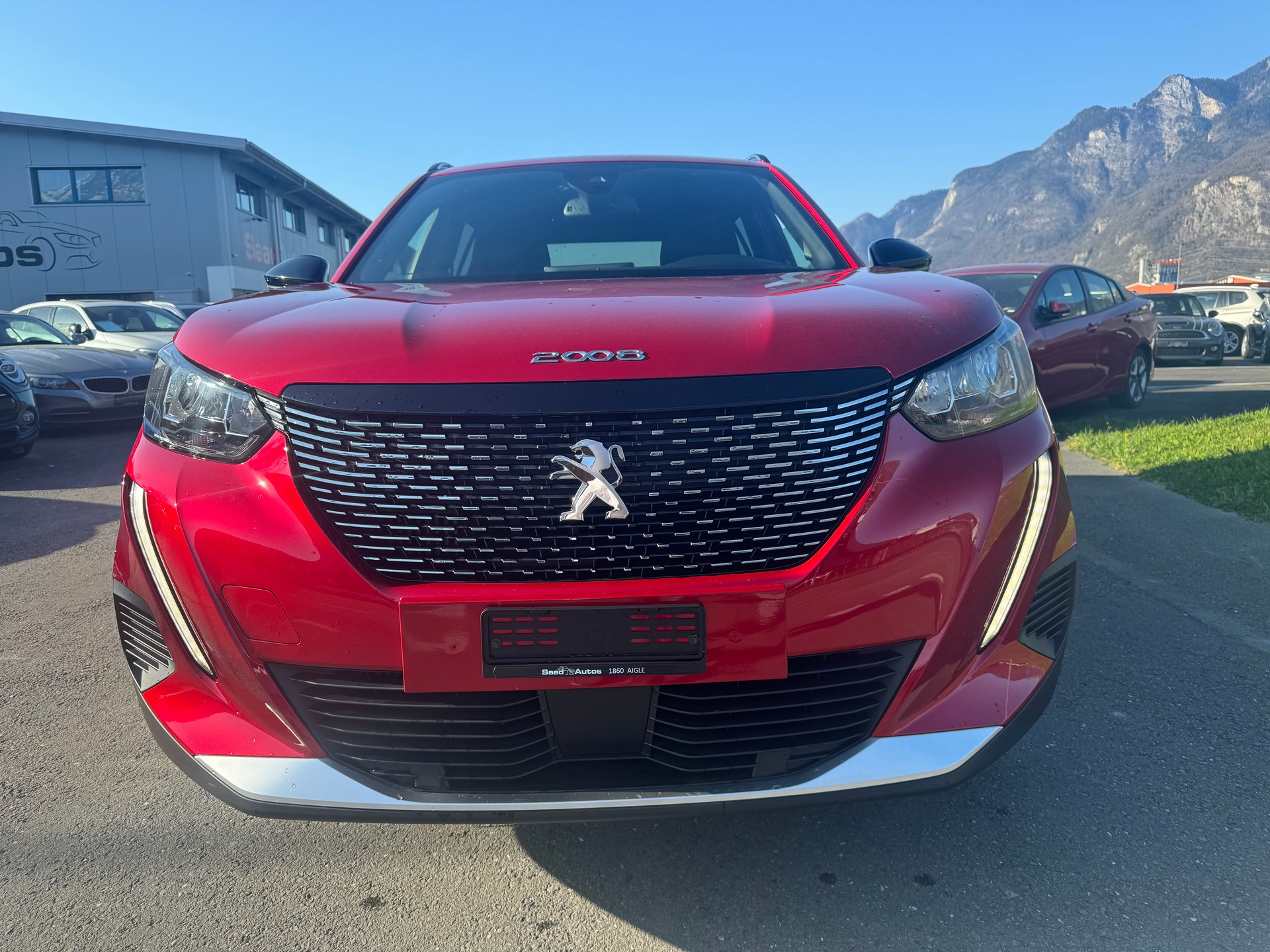 PEUGEOT 2008 1.2 PureTech Allure Pack EAT8-image-1