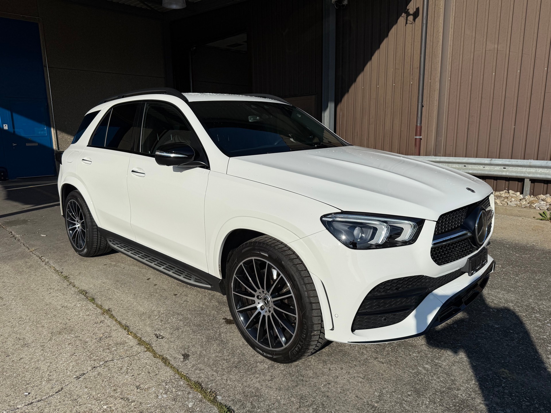MERCEDES-BENZ GLE 300 d 4Matic AMG Line 9G-Tronic-image-1
