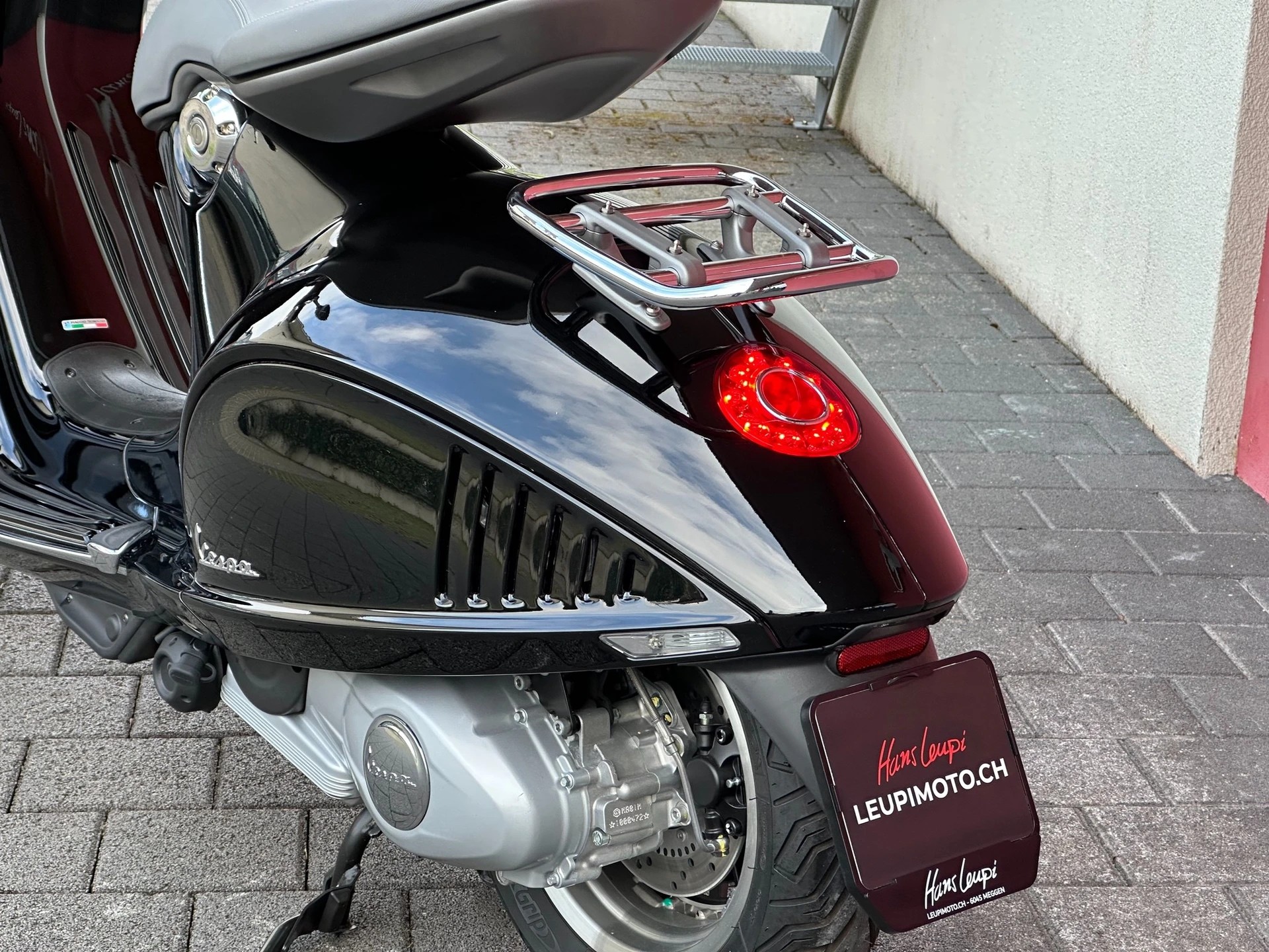 PIAGGIO Vespa 946-image-4