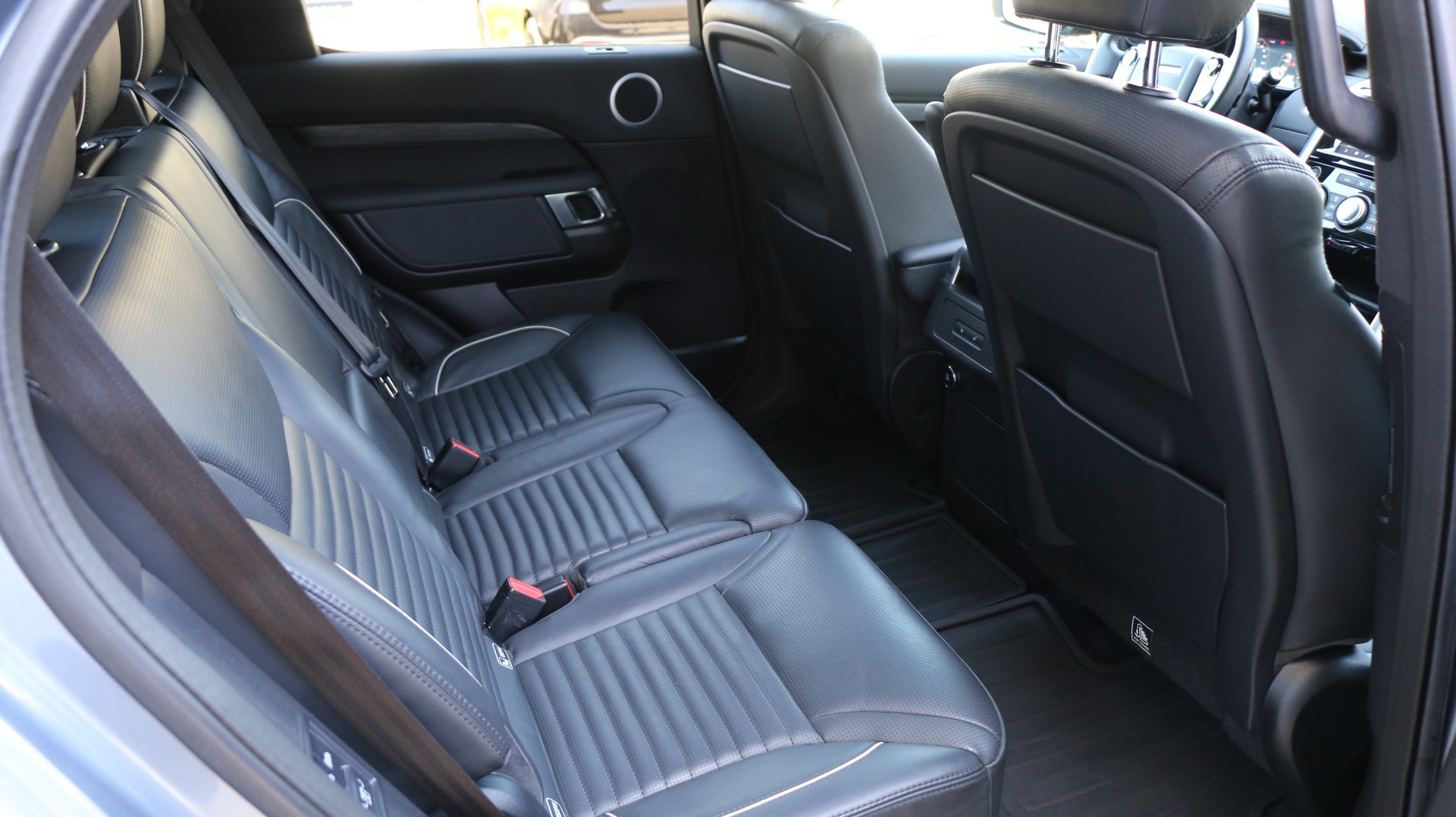 LAND ROVER Discovery 2.0 Si4 HSE-image-26