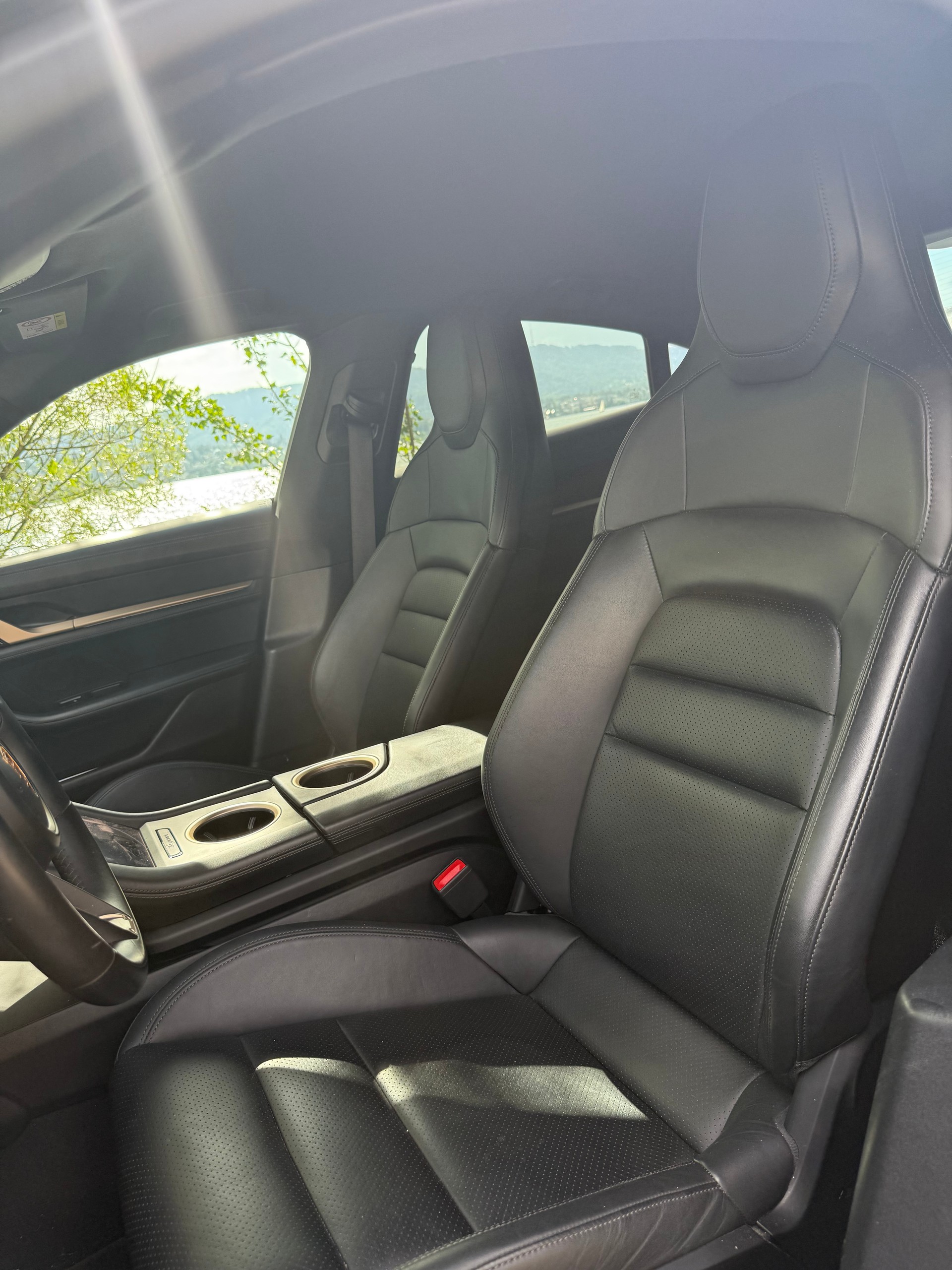 PORSCHE Taycan 4S-image-3