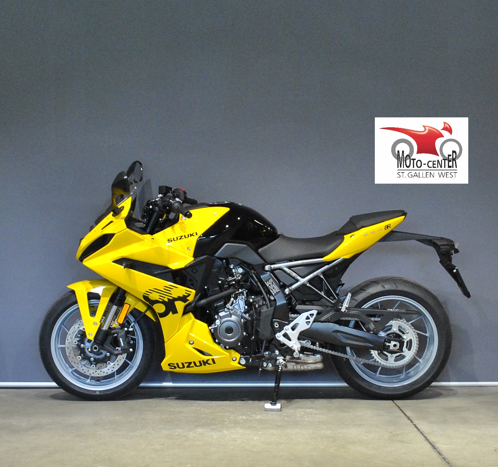 SUZUKI GSX 8 R-showroom-element-2