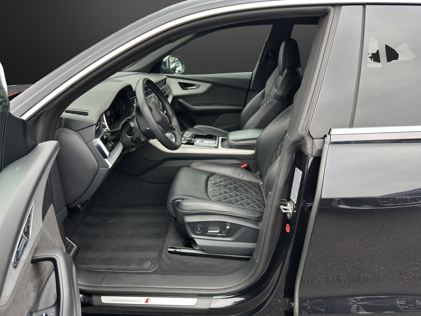 AUDI SQ8 50 TDI quattro tiptronic-image-7