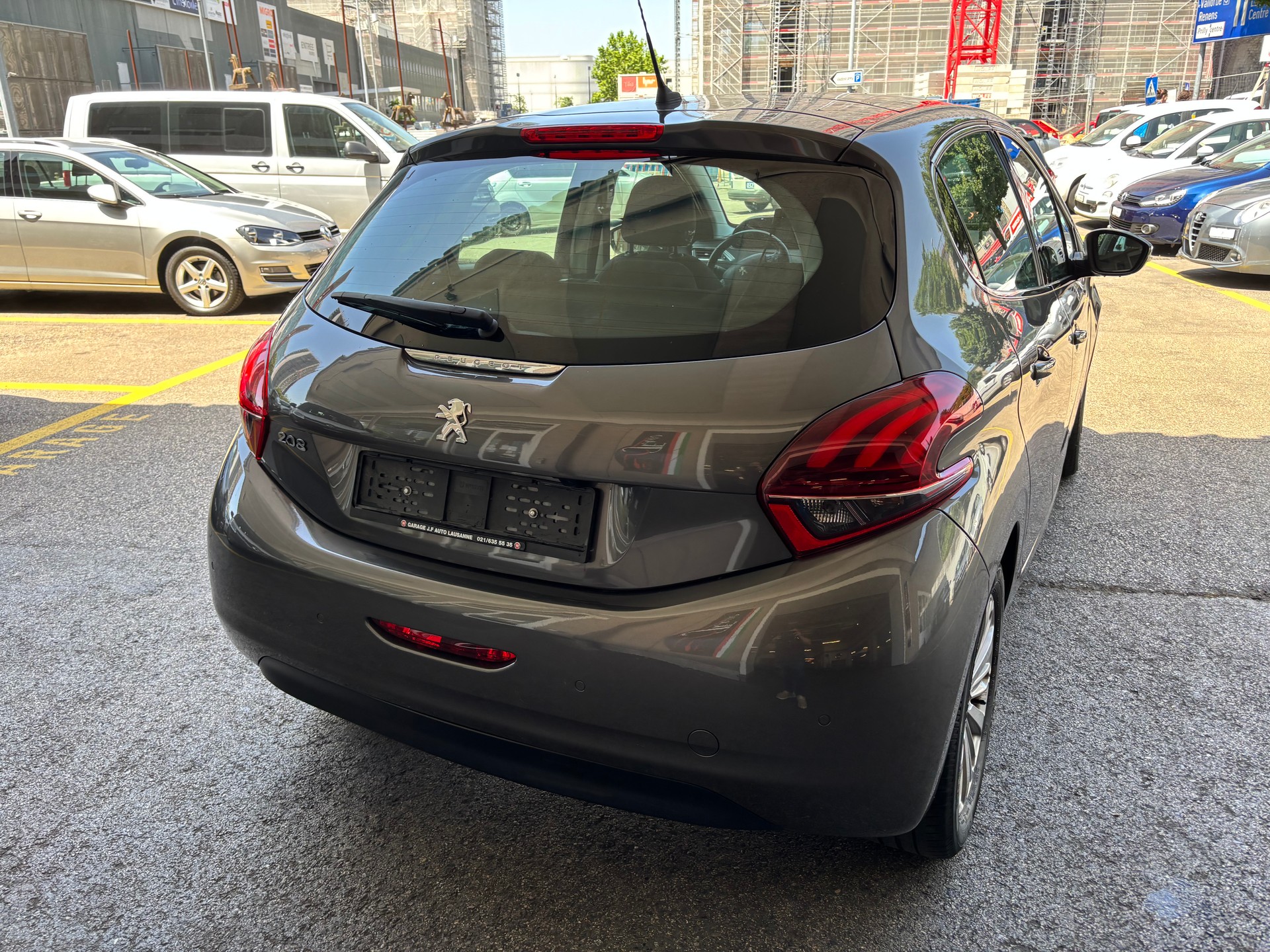 PEUGEOT 208 1.2 PureTech Active-image-3
