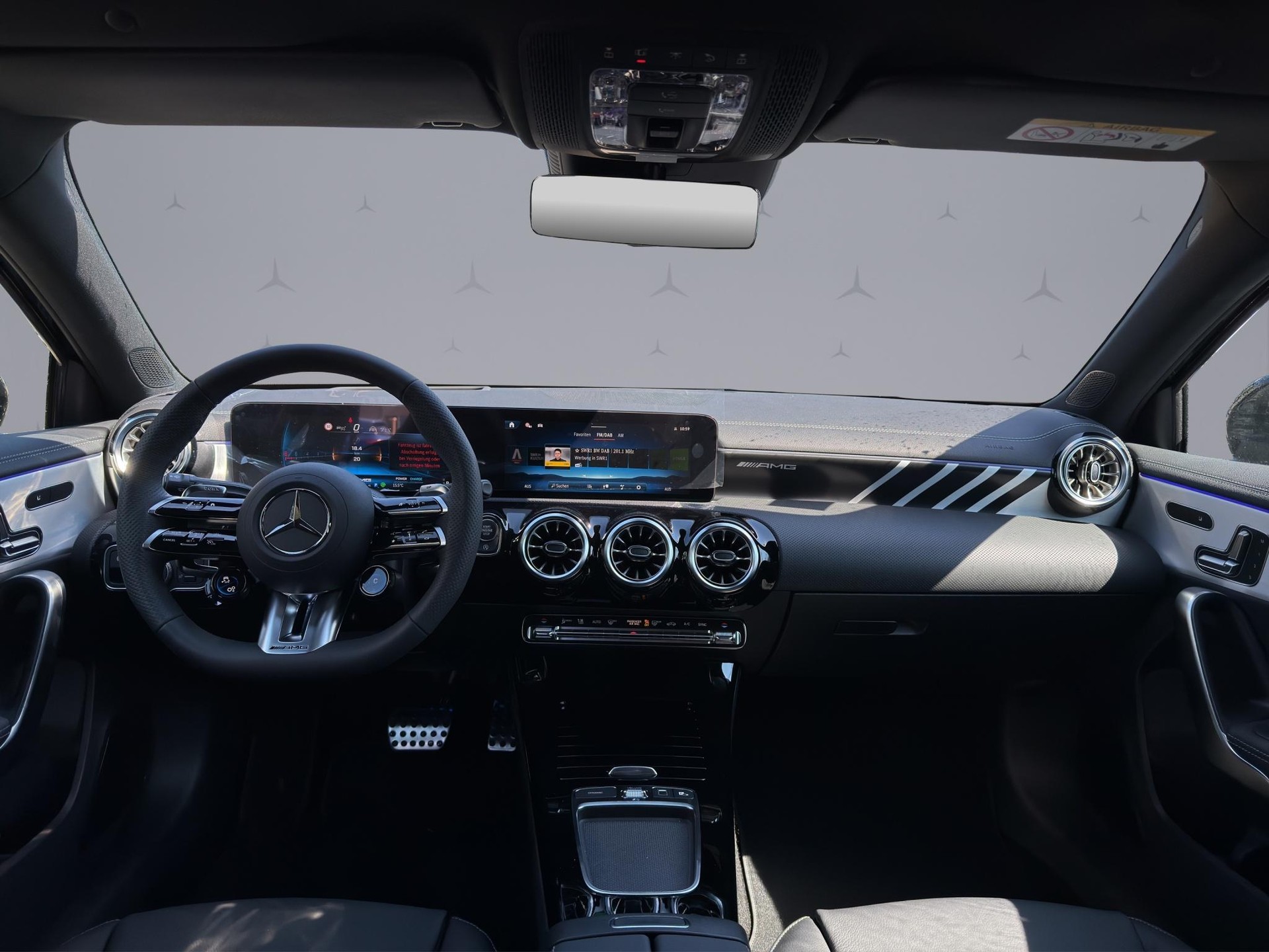 MERCEDES-BENZ A 35 AMG 4matic-image-10