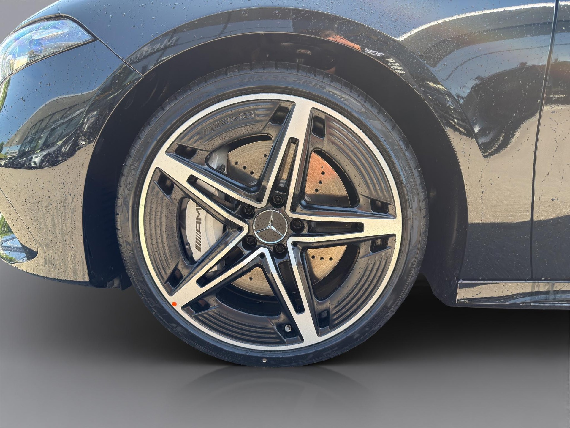 MERCEDES-BENZ A 35 AMG 4matic-image-6