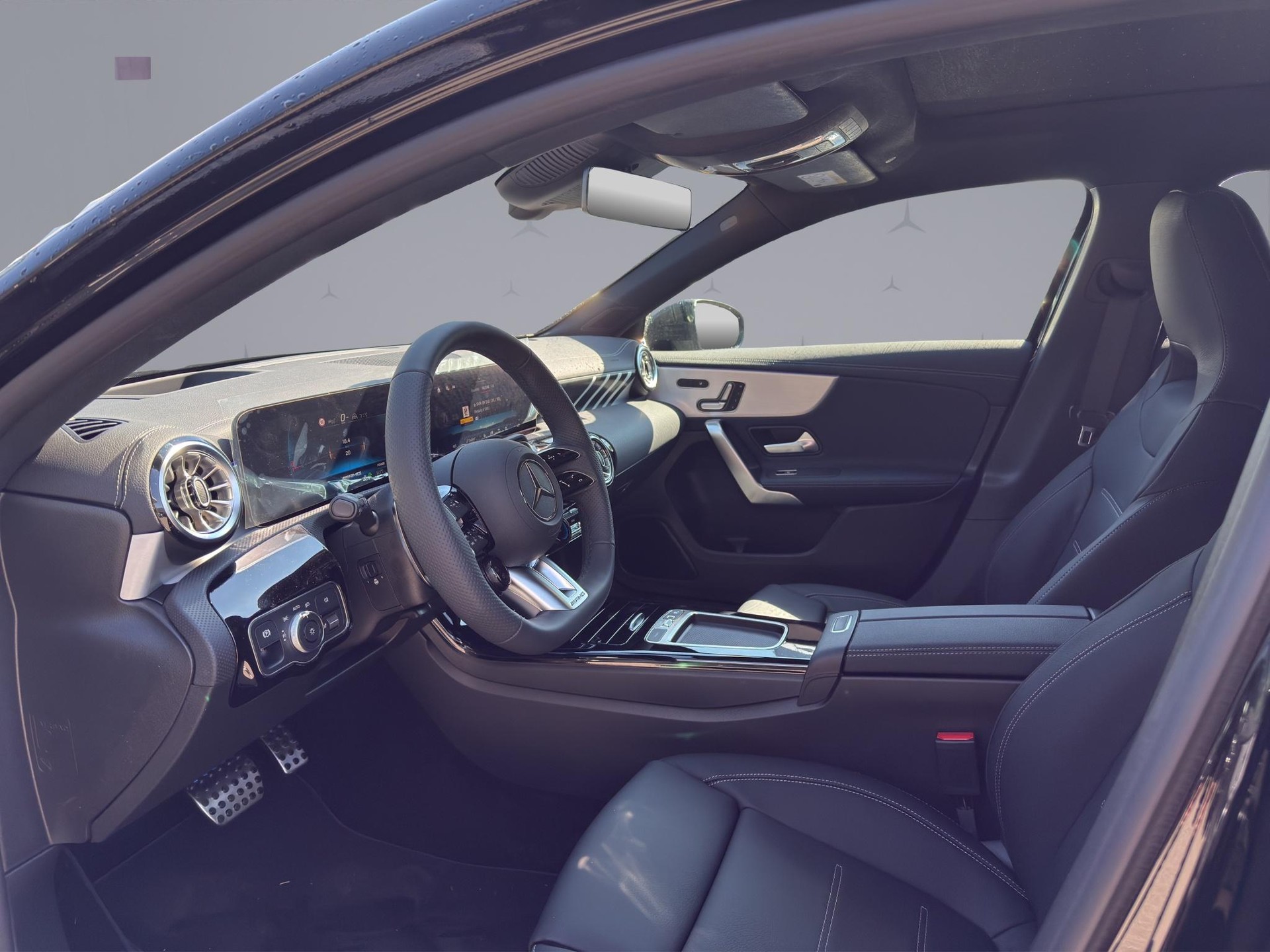 MERCEDES-BENZ A 35 AMG 4matic-image-7