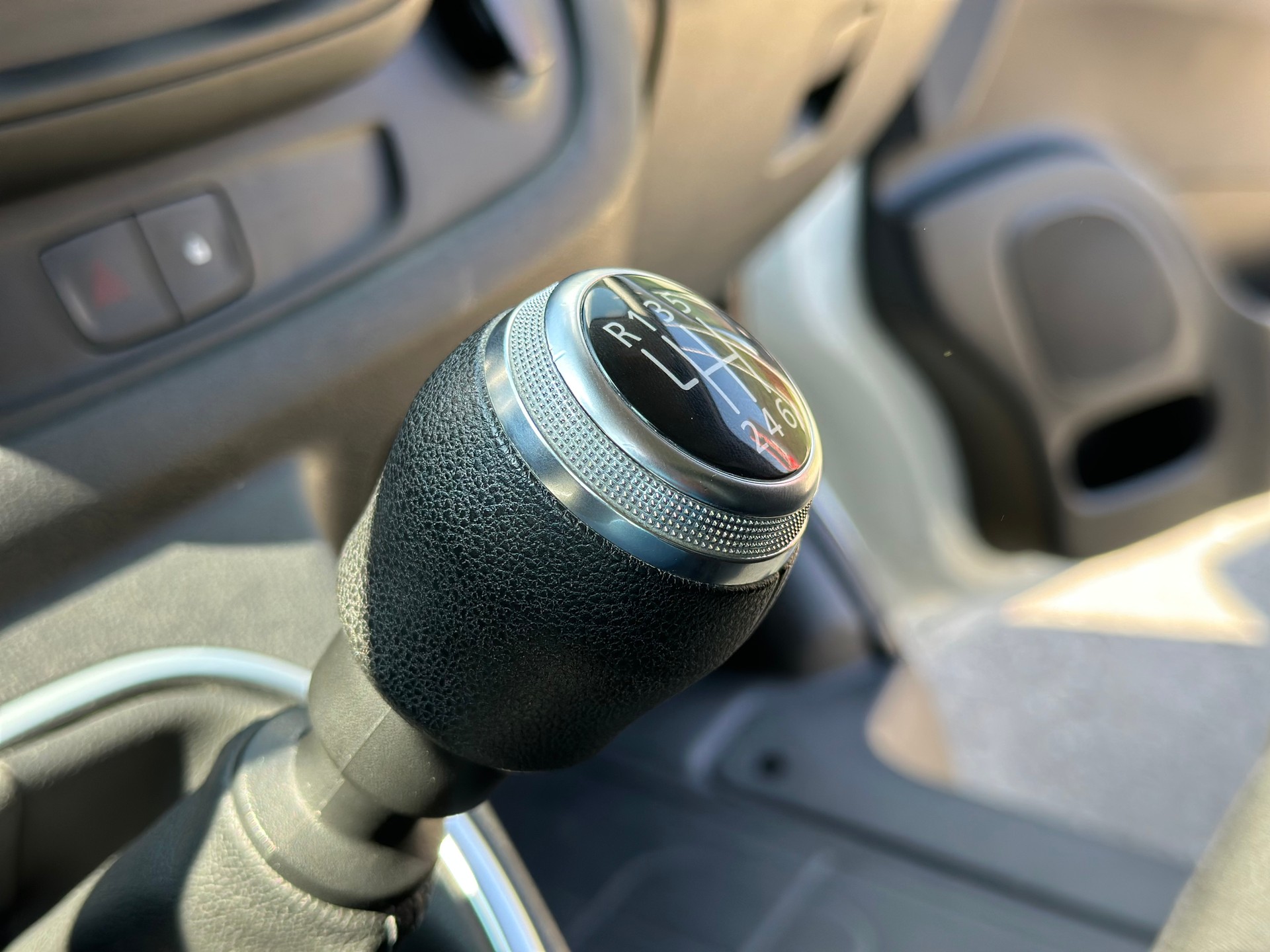 NISSAN NV300 dCi 120 2.9 L2H1 Pro-image-21