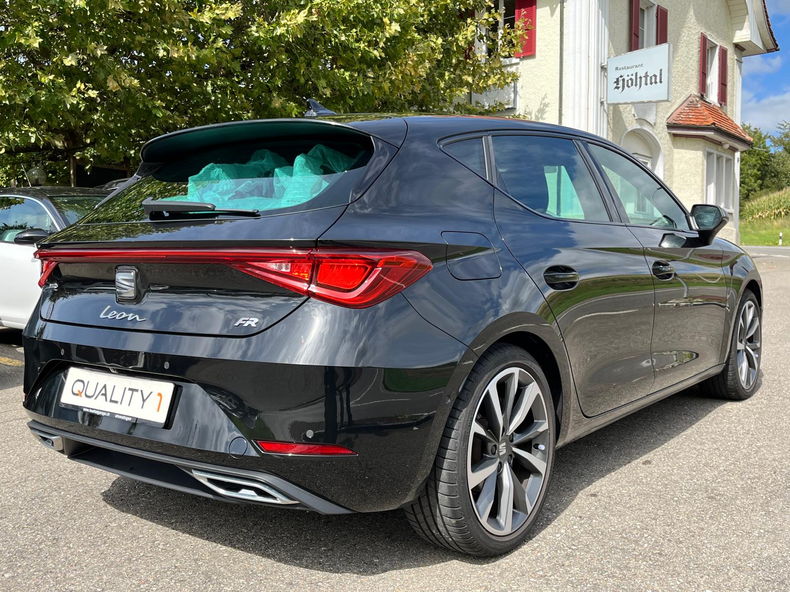 SEAT Leon 1.5 eTSI mHEV DSG FR-image-5
