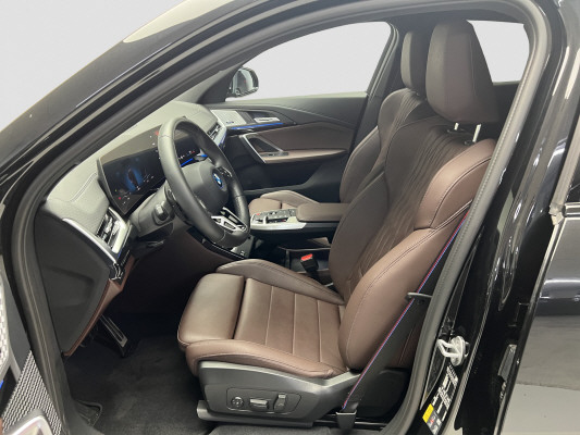 BMW iX2 xDrive 30 M Sport Pro-image-8