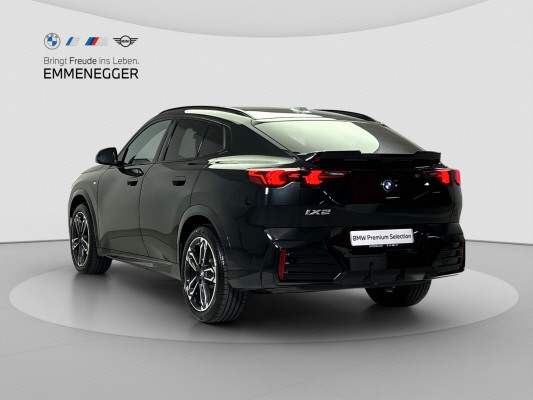 BMW iX2 xDrive 30 M Sport Pro-image-2