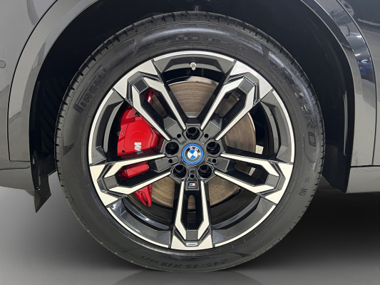 BMW iX2 xDrive 30 M Sport Pro-image-7