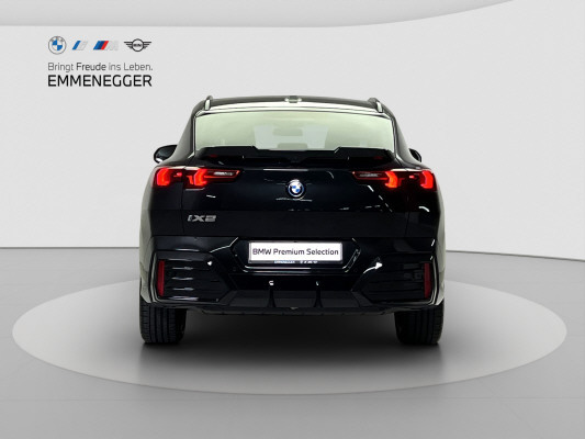 BMW iX2 xDrive 30 M Sport Pro-image-3