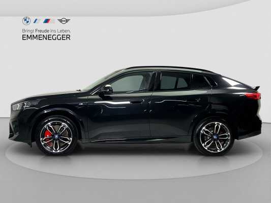 BMW iX2 xDrive 30 M Sport Pro-image-1