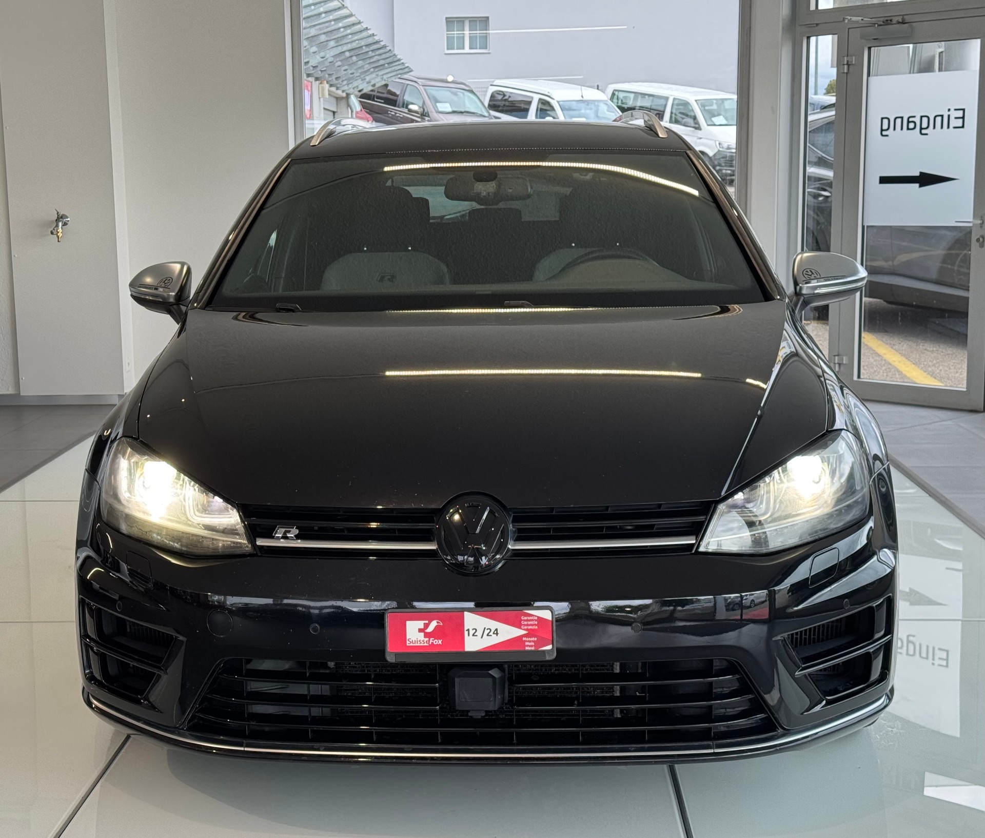 VW Golf Variant 2.0 TSI R 4 Motion DSG-image-4