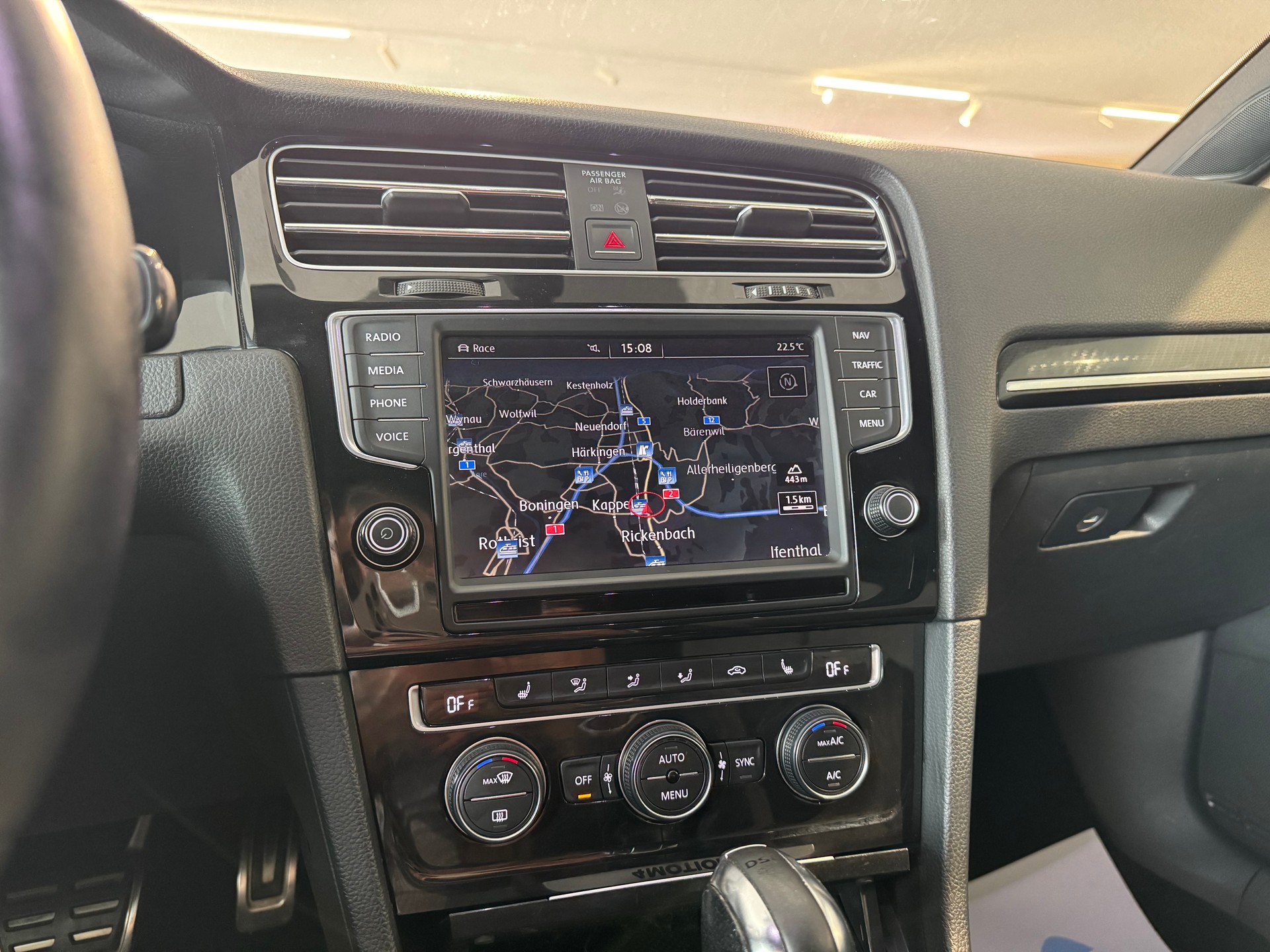 VW Golf Variant 2.0 TSI R 4 Motion DSG-image-20
