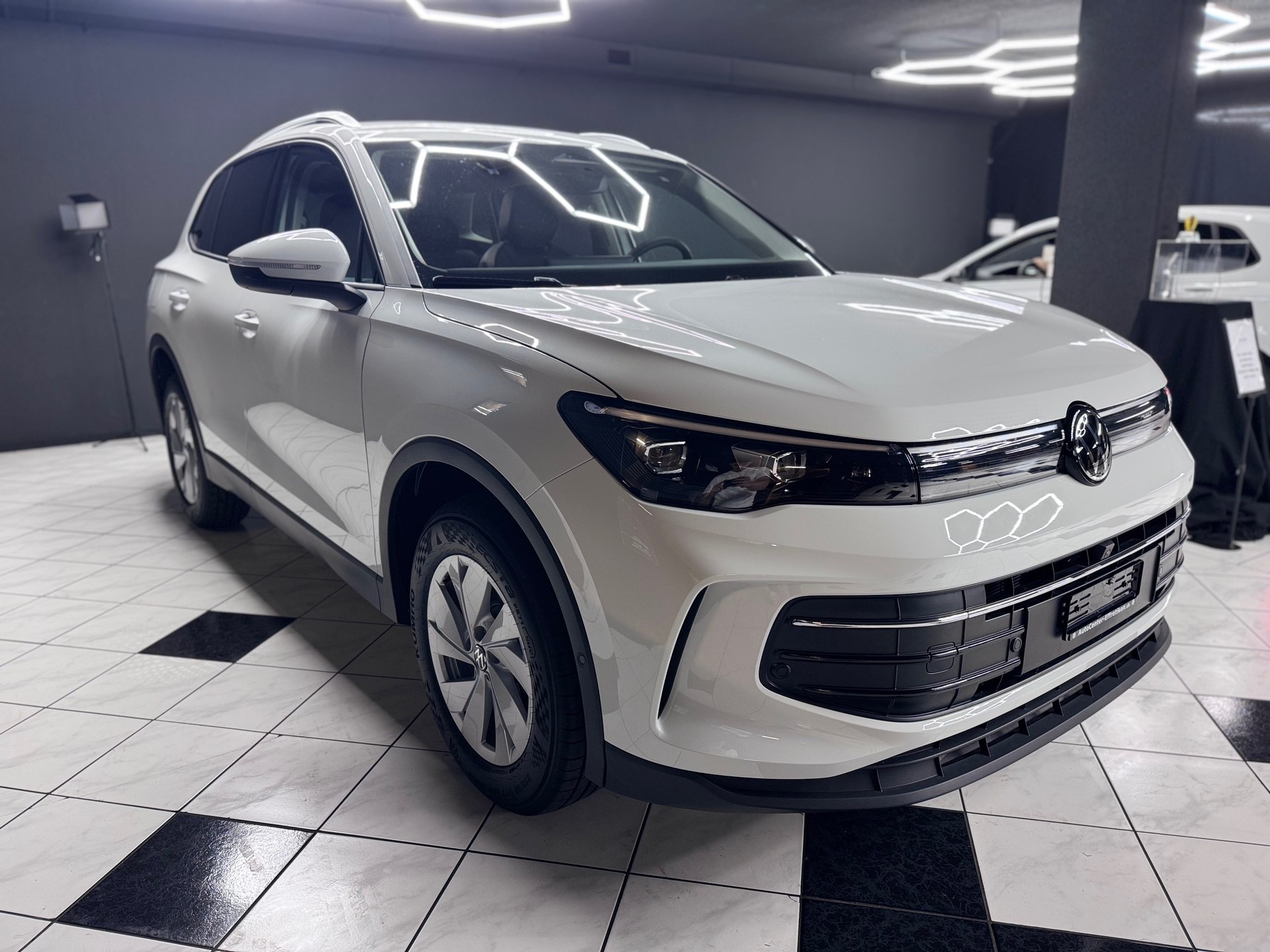 VW Tiguan 1.5 TSI evo2 eHybrid Life DSG-image-3