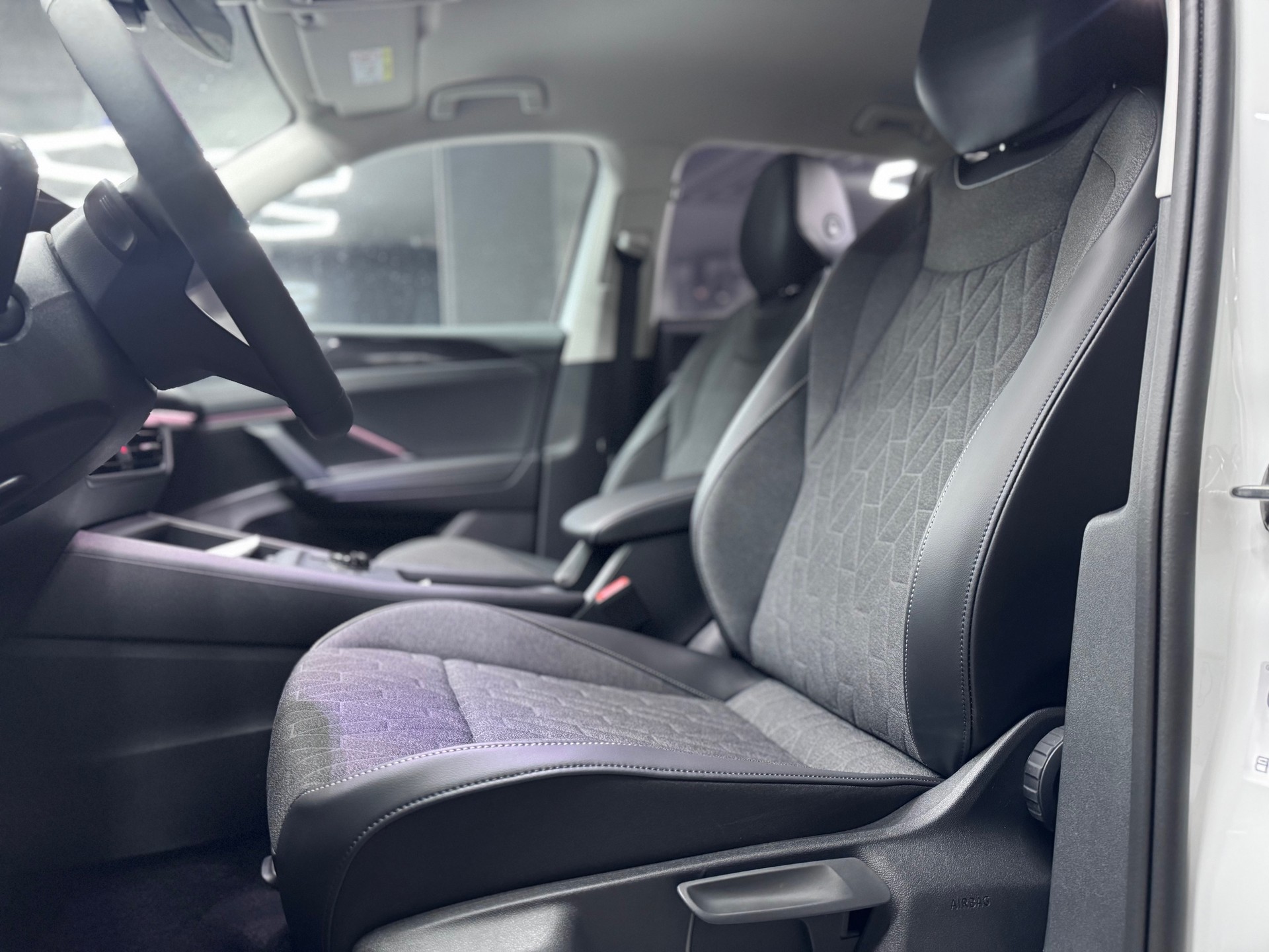 VW Tiguan 1.5 TSI evo2 eHybrid Life DSG-image-9