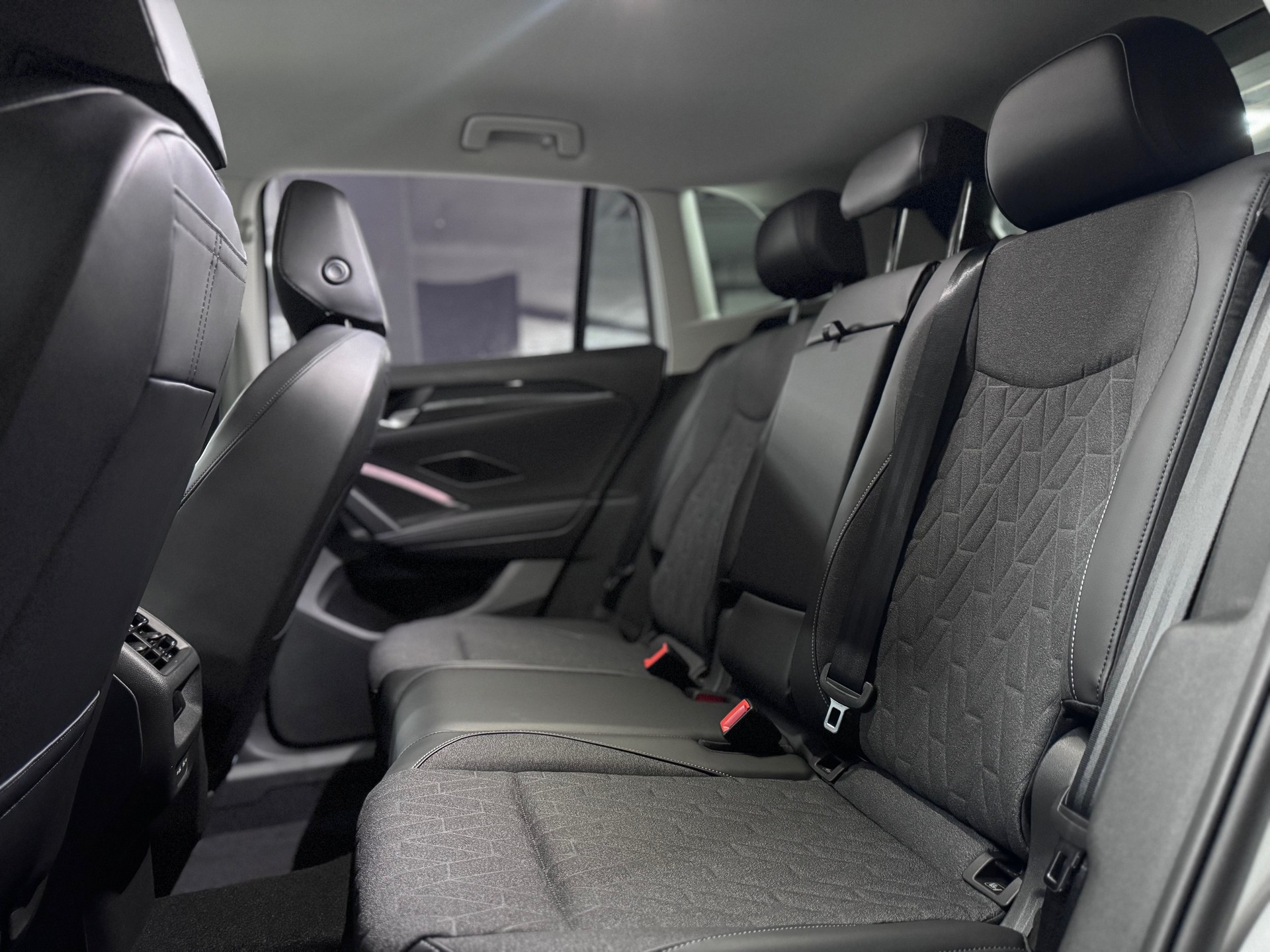 VW Tiguan 1.5 TSI evo2 eHybrid Life DSG-image-10