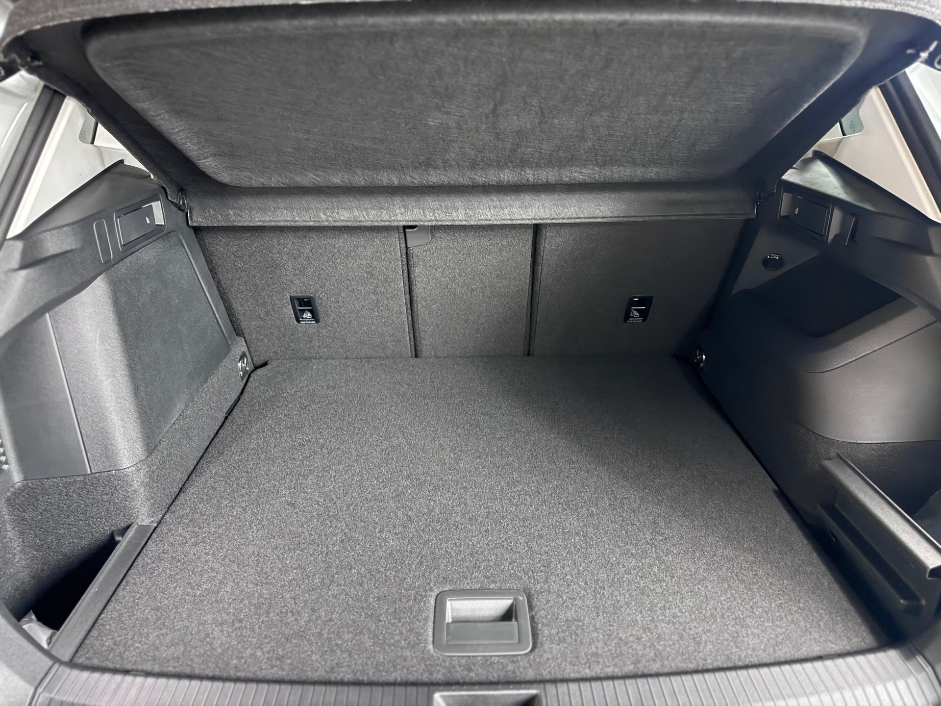 VW Tiguan 1.5 TSI evo2 eHybrid Life DSG-image-12