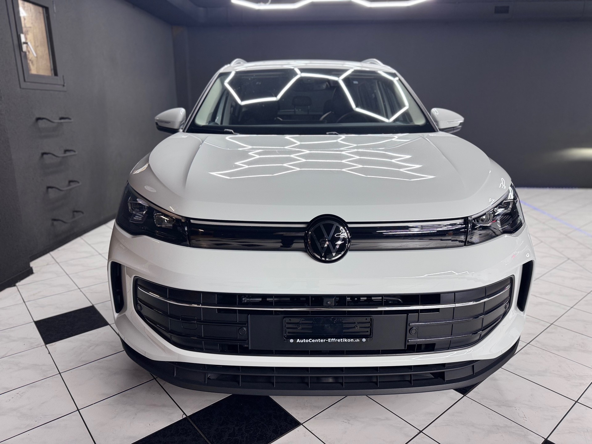 VW Tiguan 1.5 TSI evo2 eHybrid Life DSG-image-2