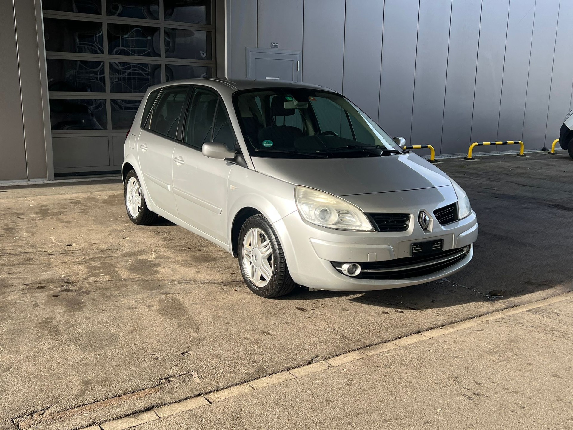 RENAULT Scénic 2.0 16V Fairway Automatic-image-0