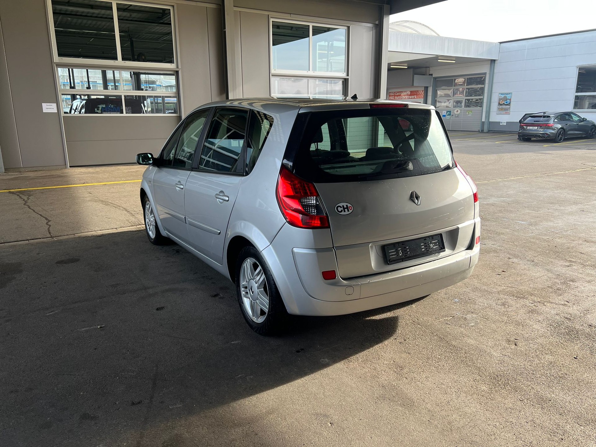 RENAULT Scénic 2.0 16V Fairway Automatic-image-4