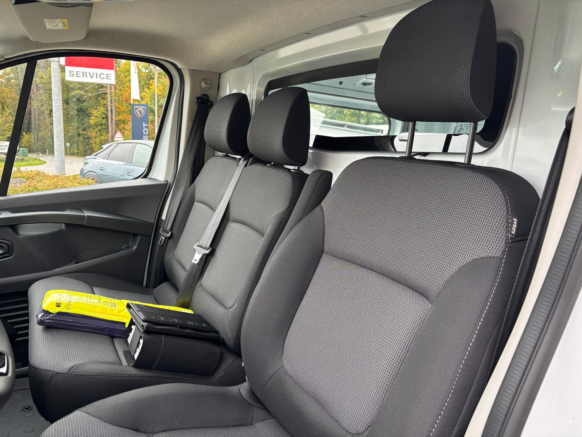 NISSAN Primastar 130 3.0 L1H1 Acenta-image-8
