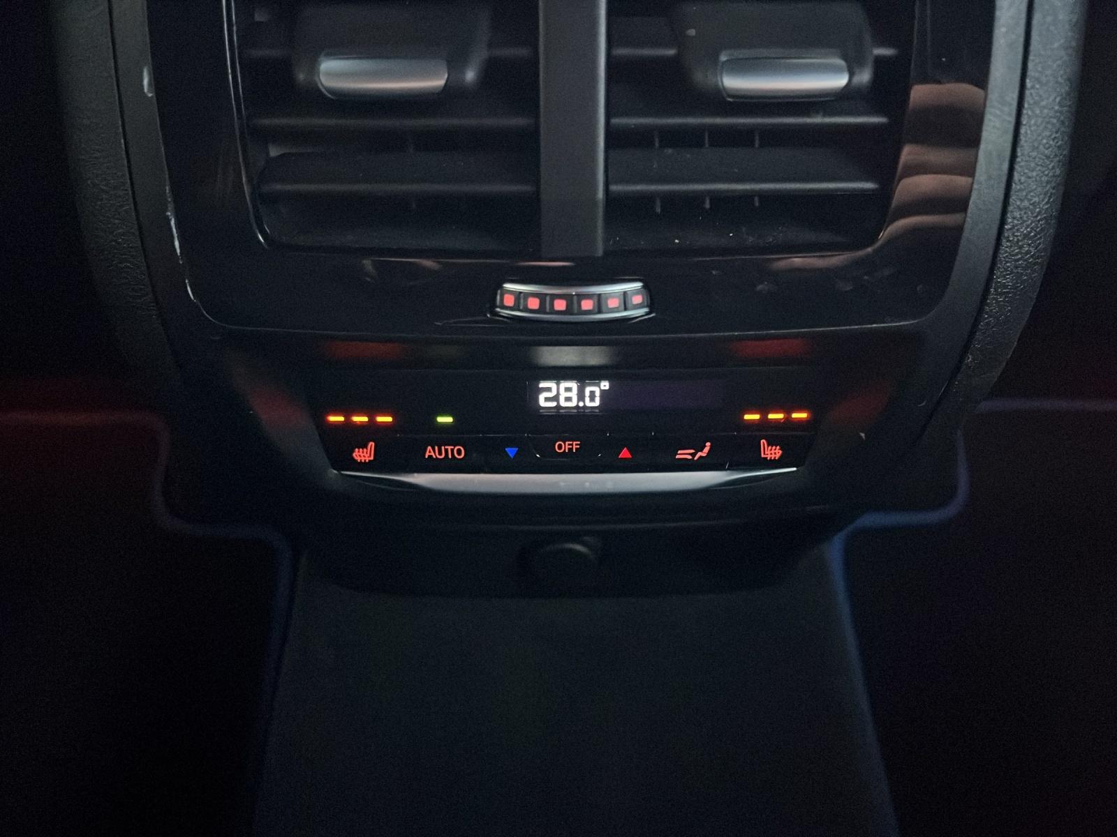 BMW X4 xDrive M40d Steptronic-image-18