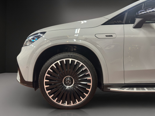 MERCEDES-BENZ EQE SUV AMG 43 4 Matic-image-4
