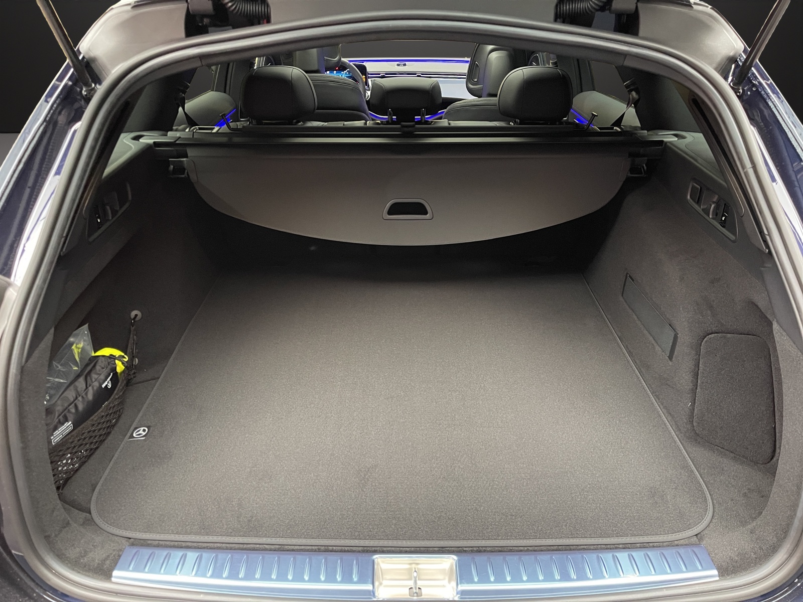 MERCEDES-BENZ E 220 d T 4M 9G-Tronic-image-9