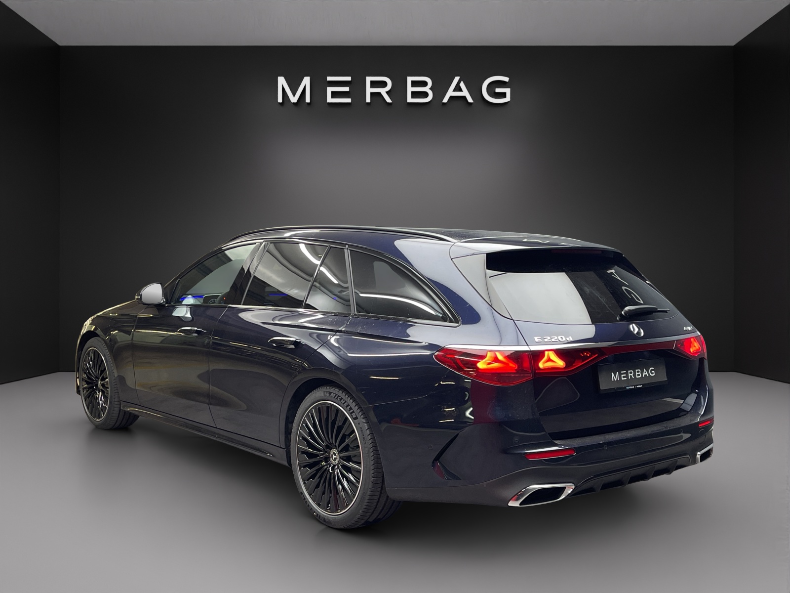 MERCEDES-BENZ E 220 d T 4M 9G-Tronic-image-3