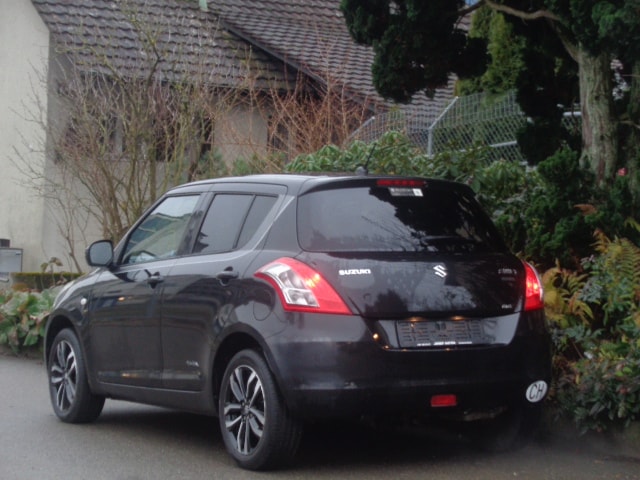 SUZUKI Swift 1.2i 16V PizSulai Top 4x4-image-2