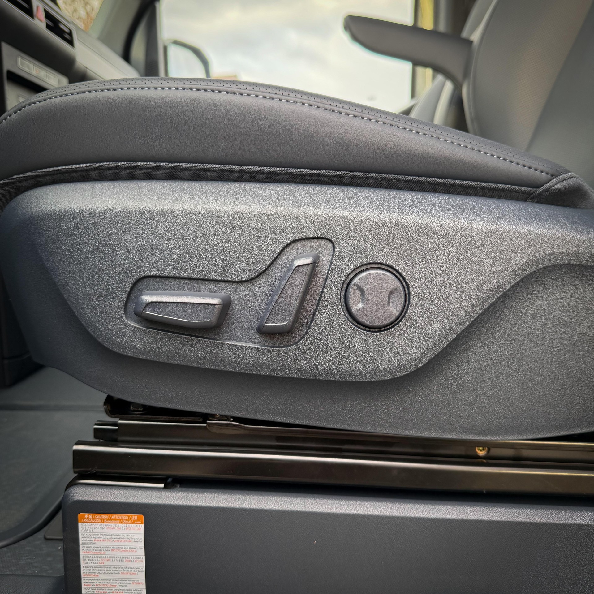 KIA PV5 Passenger 71.2 kWh Elite-image-13