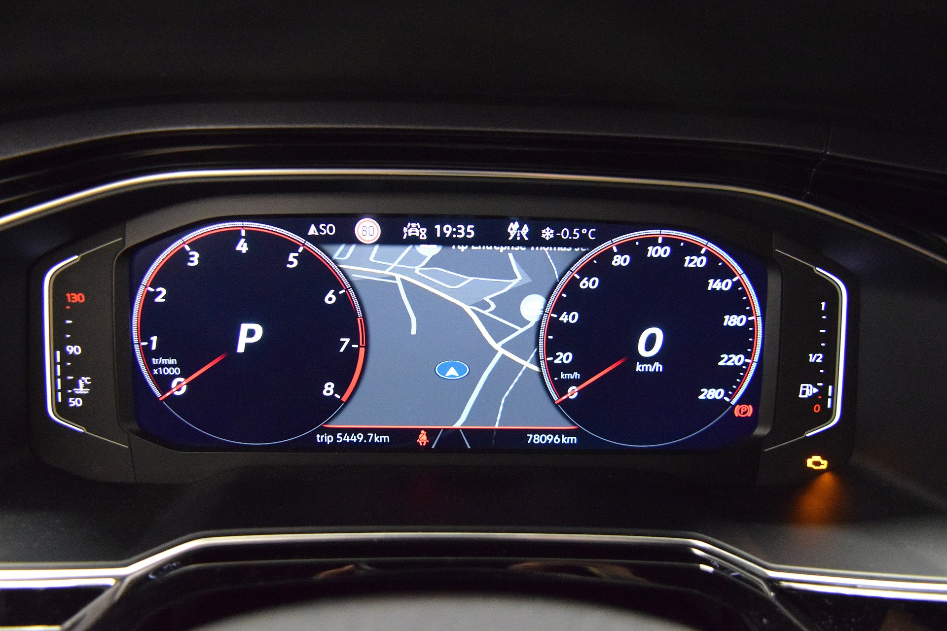 VW Polo 2.0 TSI GTI DSG-image-12