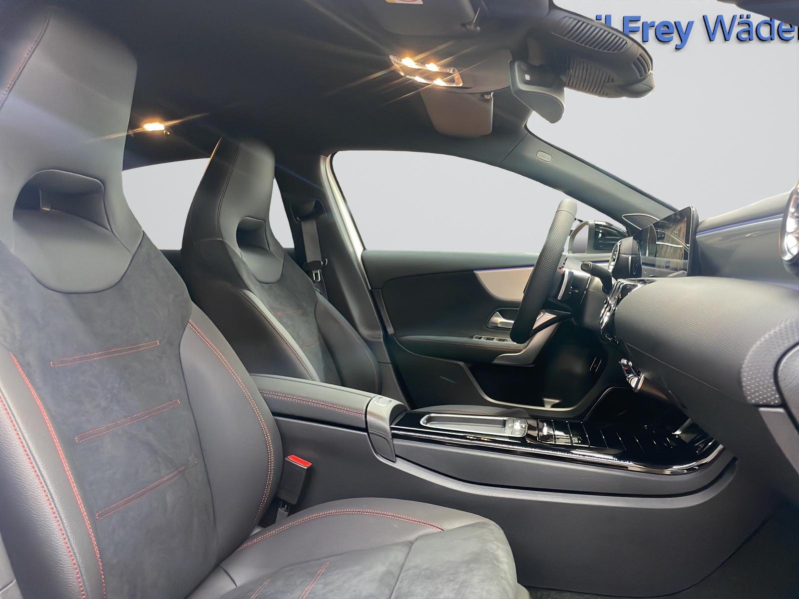 MERCEDES-BENZ A 250 e EQ Star AMG Line-image-5