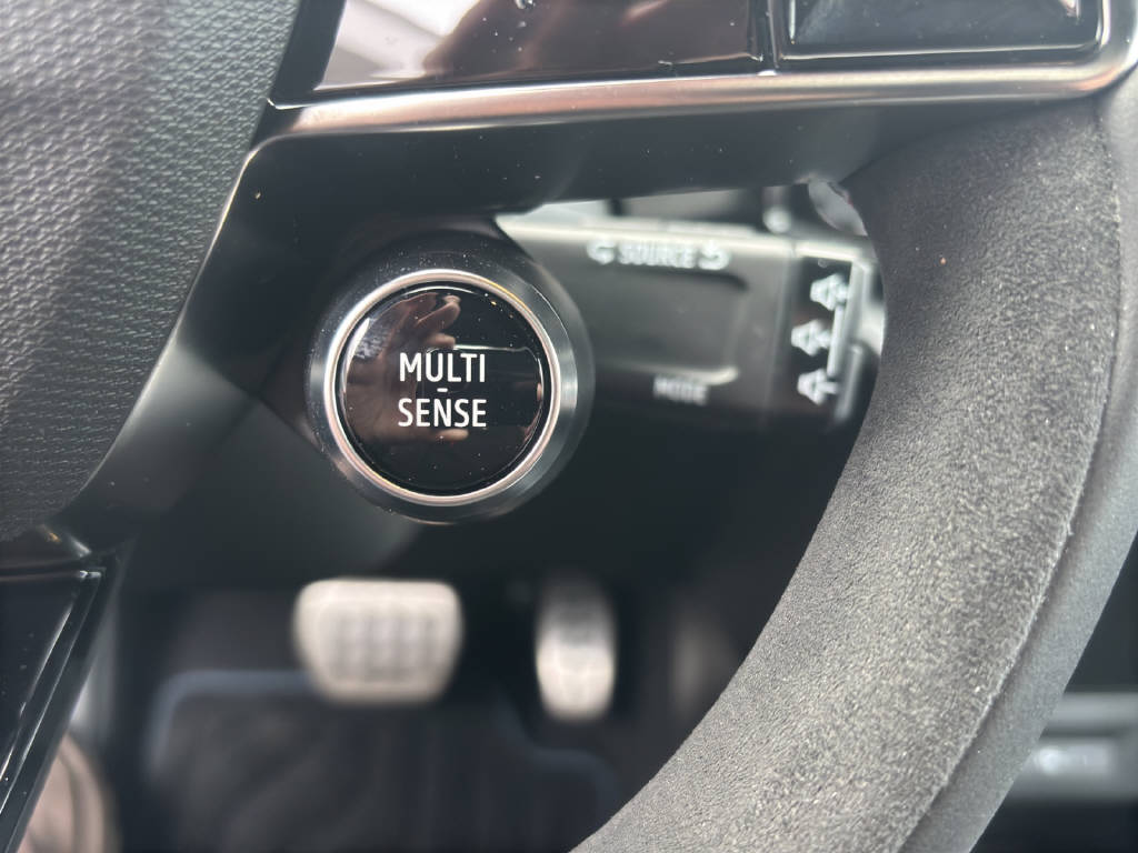 RENAULT Clio 1.8 E-Tech esprit Alpine-image-10