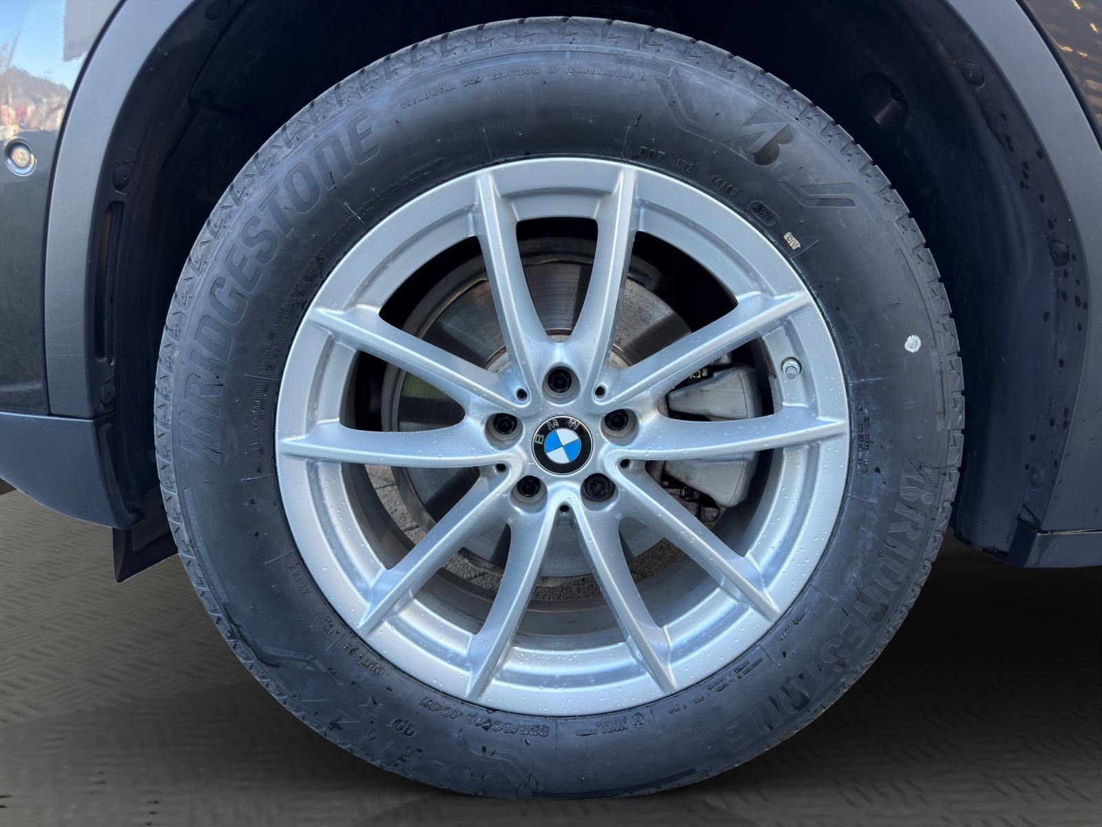 BMW X4 xDrive 48V 20i Steptronic-image-9