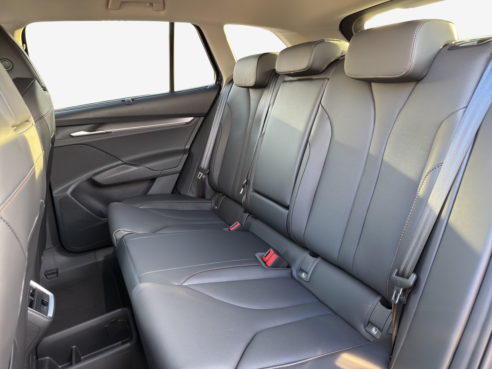 SKODA Enyaq 85x Sportline 4x4-image-11