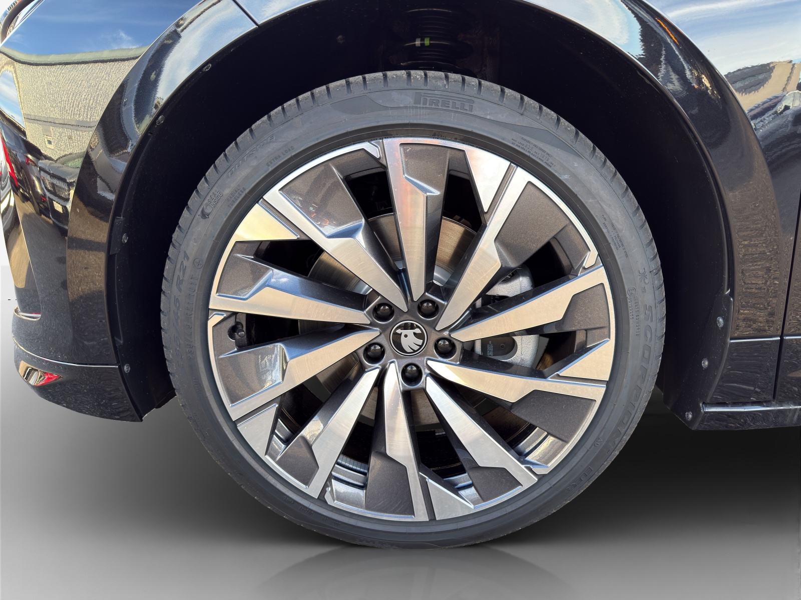 SKODA Enyaq 85x Sportline 4x4-image-13