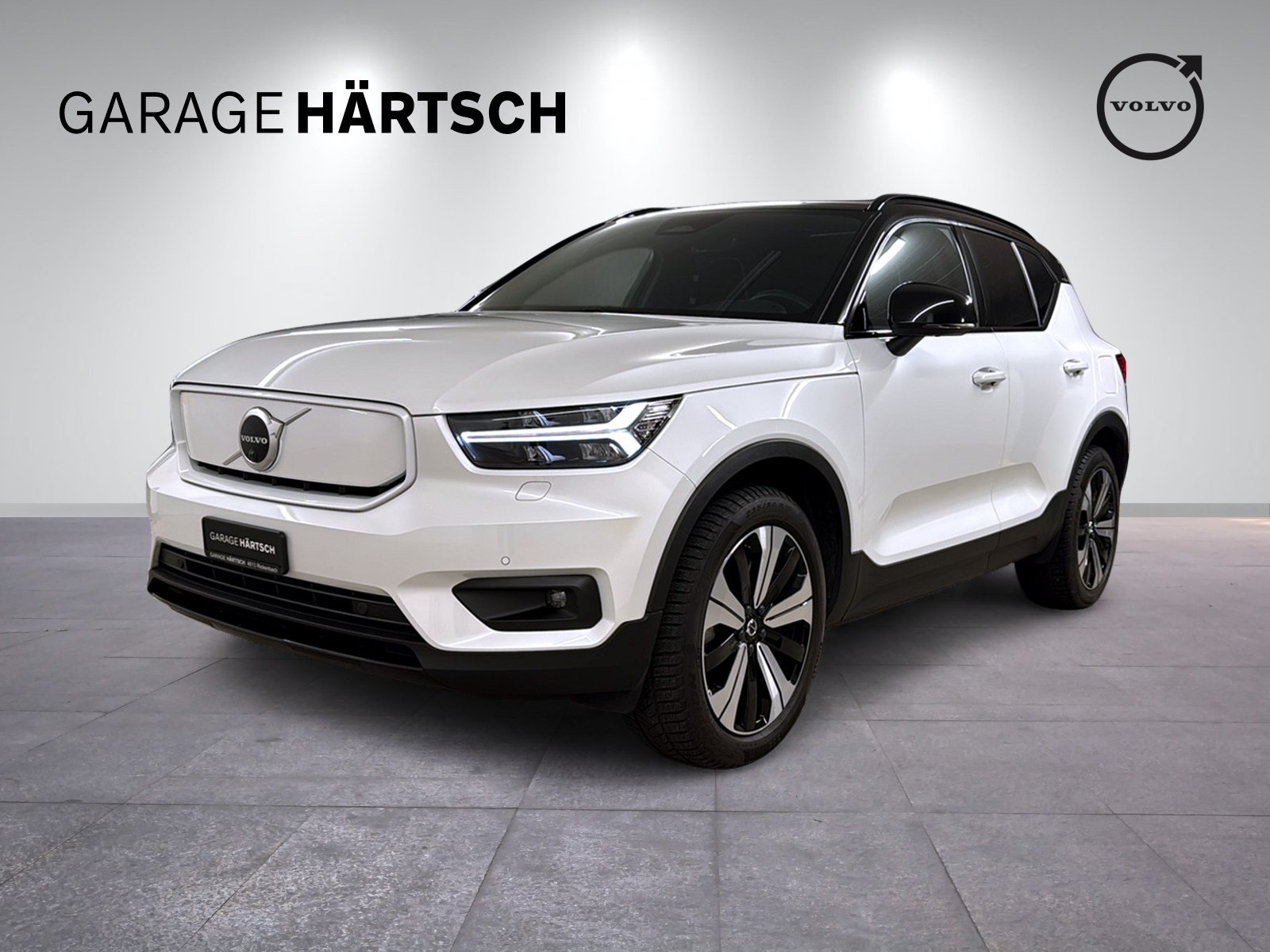 VOLVO XC40 P8 Twin R-Design AWD-image-0