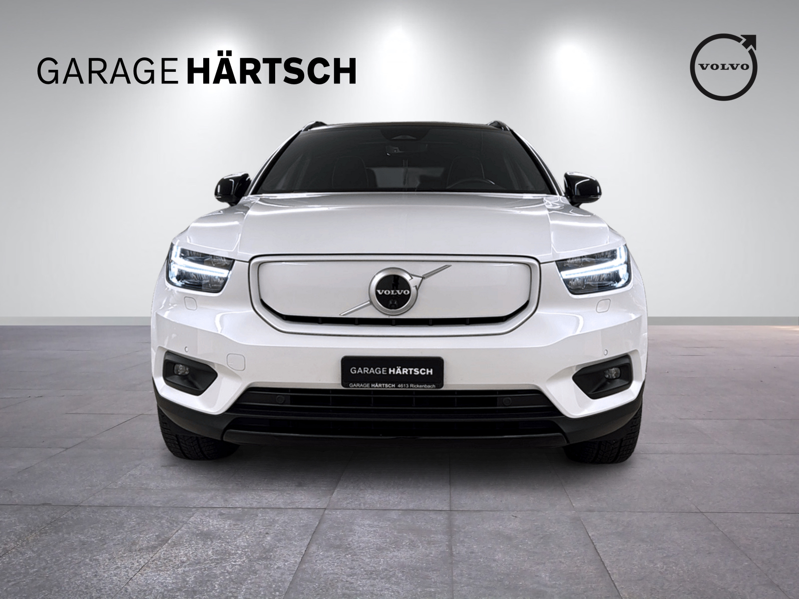VOLVO XC40 P8 Twin R-Design AWD-image-9