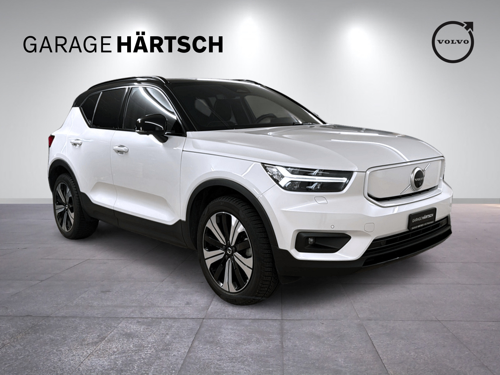 VOLVO XC40 P8 Twin R-Design AWD-image-8